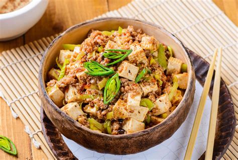  Mapo Tofu - Zmysłowa Mieszanina Pieprzowych Nutek i Aksamitnej Konsystencji